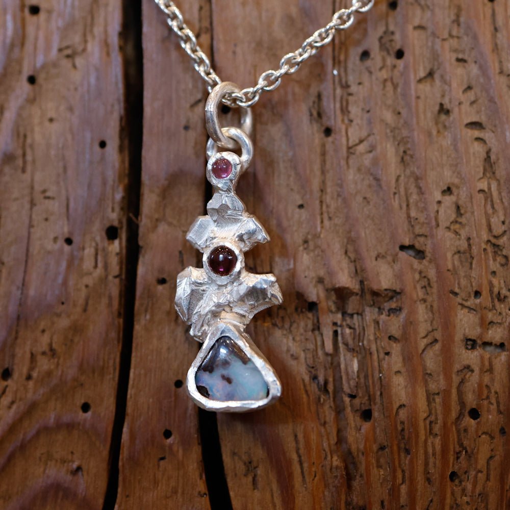 Collana con opale boulder e tormaline - Frammenti 2 - Grete Schieder - art and jewelry