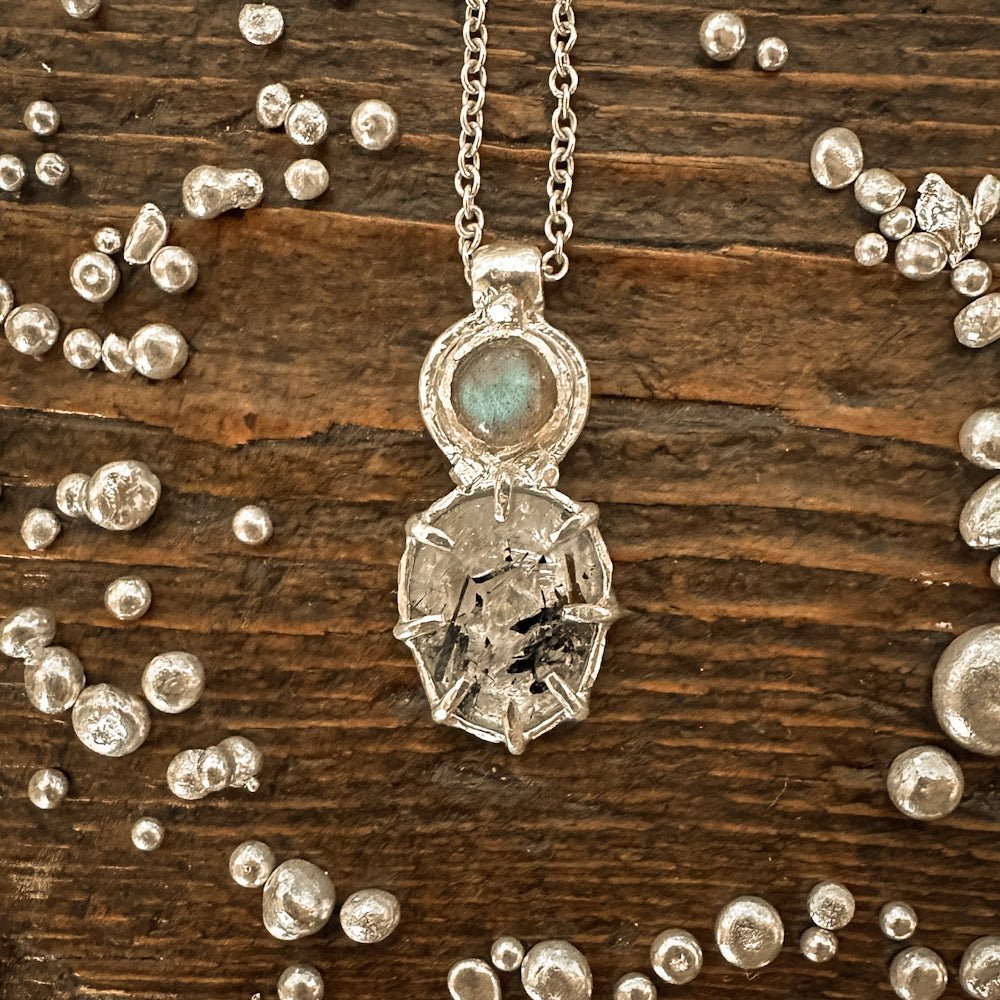 Collana con quarzo tormalinato e labradorite - Grete Schieder - art and jewelry