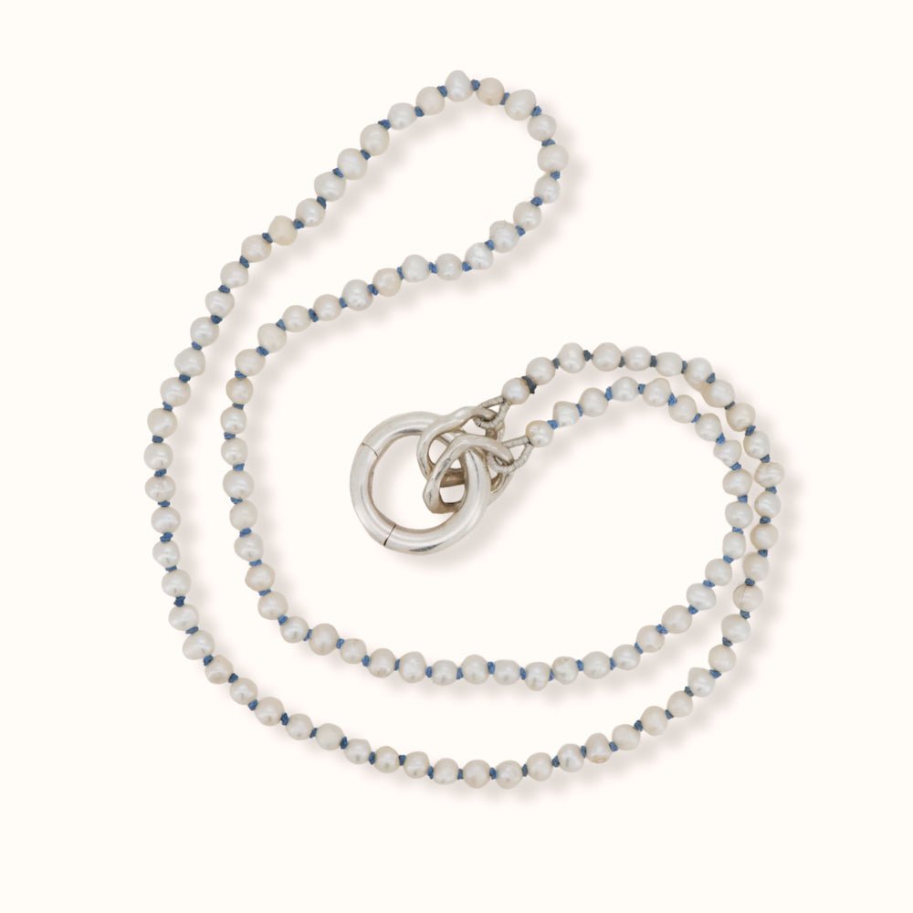 Collana di perle d’acqua dolce - filo azzurro - Grete Schieder - art and jewelry
