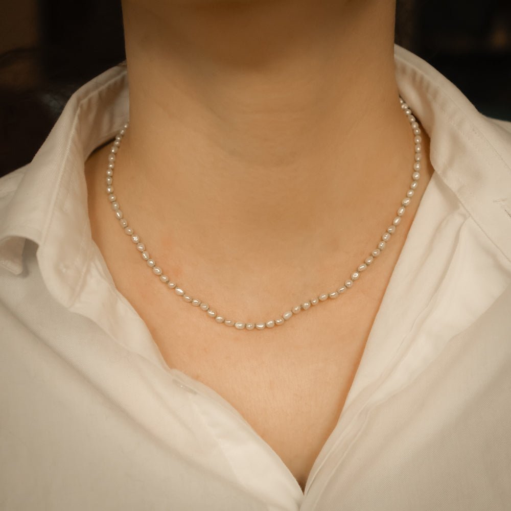 Collana di perle d’acqua dolce - filo verde - Grete Schieder - art and jewelry