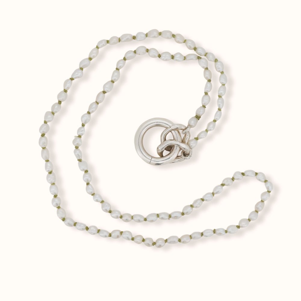 Collana di perle d’acqua dolce - filo verde - Grete Schieder - art and jewelry